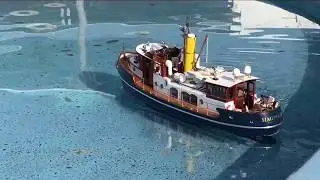 RC Classic motor yacht ‘MAGNOLIA’ Thuster test 2