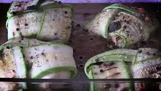 Fagottini di zucchine con salmone [Ricetta]