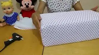 Cama de papelão para boneca