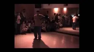 Manú Sampaio dançando na academia Ponto de Encontro