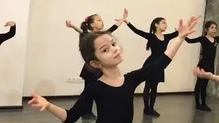 Репетиция детской группы.