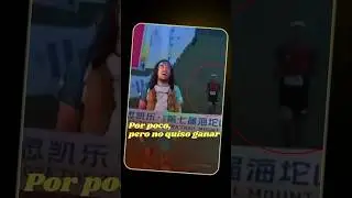 Un gesto deportivo llamó la atención durante una maratón en China