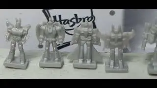 Quick view of the Behold Galvatron deception minis.