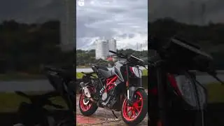 Duke 390 