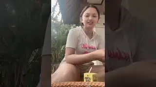 TikTok Live: The Charm of a Young Bali Mom Playing with Her Child