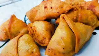 खस्ता और चटपटा समोसा अब बनेगा घर पे।How to make crispy samosa at home.