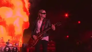 AIRBAG - Jinetes Cromados - Vivo en Velez (Live at Velez Stadium)