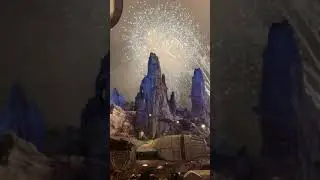 Star Wars Land Fireworks 3