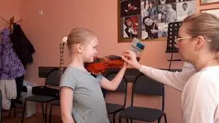 Читаем с листа. Знакомимся с флажолетами.