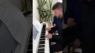 Играет мой ученик ✨🎹 Читайте историю в комментариях 👉🏼 #пианино #фортепиано #pianolessons