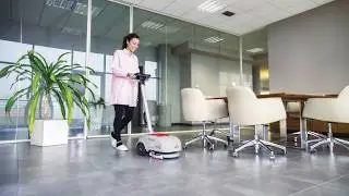 Compact battery powered floor scrubber | Comac Vispa XS