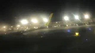 (HQ) Spirit Airlines Nighttime Airbus 320 Landing at DTW