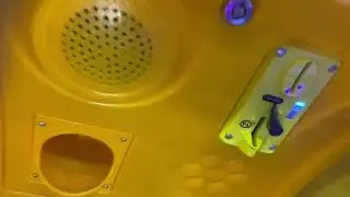 Epark mini zombie shooter arcade machine attract mode.