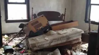 Abandoned House Walk through [Part 1]