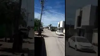 Avioneta sobrevuela a baja altura en Escuinapa