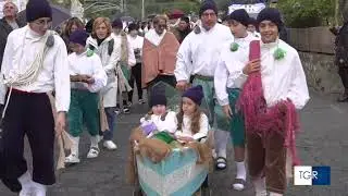 La sfilata delle Pacchianelle di Vico Equense. Dal 1909 una tradizione che continua