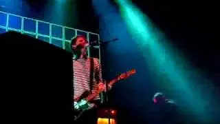 Franz Ferdinand: 17 - ''Walk Away'' (live in Torino 7-12-09)