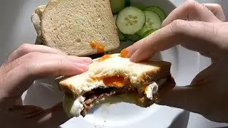Baconös-tojásos szendvics