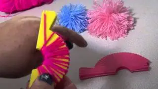 How to make a pompom from threads.