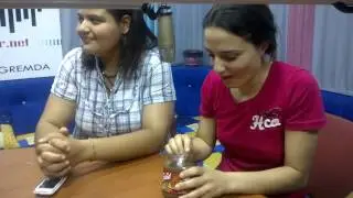 شكلاطة سعيد ضربة ضربة للجوع هههه