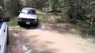 заблокировали в лесу Гольф монопривод