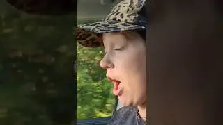 Me driving vs my wife driving 😁🤣
