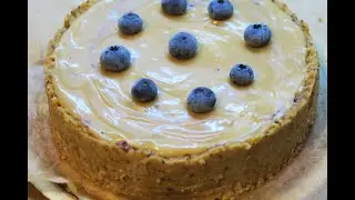 Varškinis tortas su serbentais ir šilauogėmis / nereikia kepti