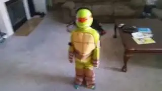 Dad tried to make kid fall down for viral video
