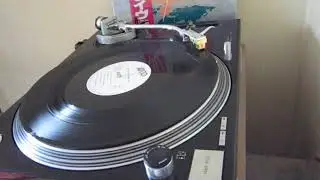 My upgraded Technics SL-1210MK2 playing Yes' 