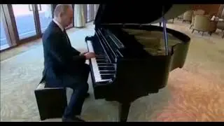 Путин играет блек сименс
