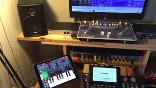Sweeter MIDI workflow with MPC, 2 iPad's, iCM4+, Mininova, Moog and 3 PC screens