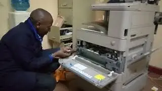 how to remove the drum units and developer units of canon colour printer.