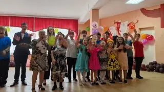 Зажигаем, качается земля!!! Зажигаем , танцуют облака !!! Зажигаем и с неба падает звезда!!!