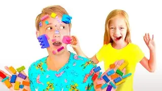 Pretend play Леди би Настя и Никита играют в лего на лице новое видео