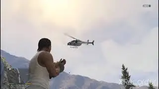 играю в GTA 5на ps4