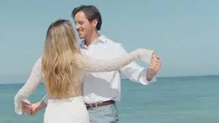 Gabrielle & Kyle's elopement at the beach
