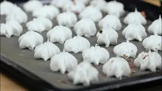 MERINGUE WITH NUTS is the easiest recipe!!!