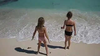 November 14, 2018; Annette & AnnaBelle in Cancun