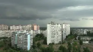 Київ. Вигурівщина-Троєщина. Грозовий фронт