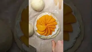 The Wheel of Life of a Persimmon Pizza Joeri Veul
