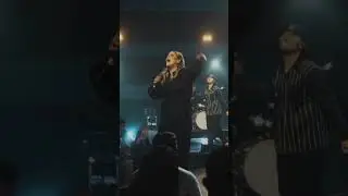 Tuya es la gloria para siempre Rey eterno Emmanuel 