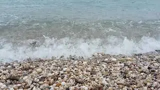Relaxing sound of waves