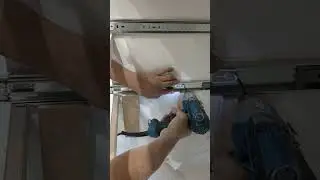 do it yourself!  Install drawer rails निर्माण शिल्प कौशल 건축의 장인정신  براعة البناء #diy #wood #shorts
