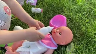 Настя и мама играют в дочки матери Распаковка большого набора беби борн Видео для детей