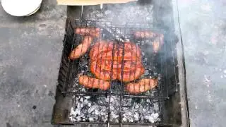 Колбаски на мангале