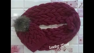 Fashionable, warm snood with double knitting needles and a braid pattern! Snood.