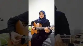bergetar hatiku saat ku berkenalan dengan (siapa) #fingerstyle #guitarfingerstyle
