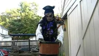 Puking Pirate Halloween Prop.AVI
