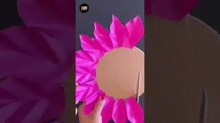 Beautiful Paper Flower Wall Hanging Craft  / 