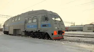 Мечту Мирона «проехать в кабине машиниста» осуществили железнодорожники Свердловской магистрали